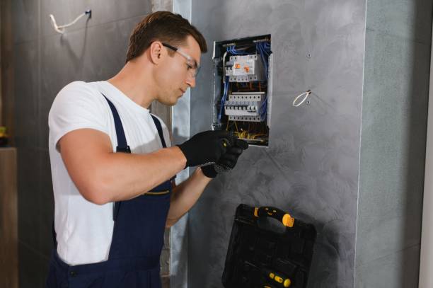 Best Commercial Electrician Services  in Sanibel, FL